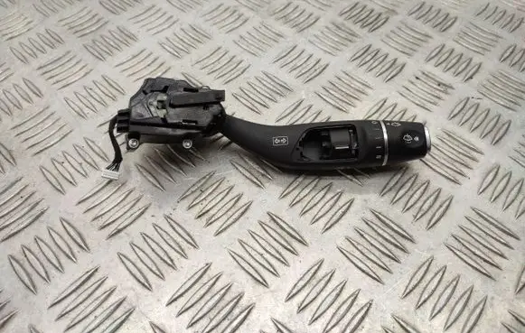 Mercedes-Benz B W246 W242 Indicator stalk