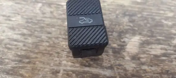 Volkswagen Transporter - Caravelle T4 Sunroof switch 357959855B