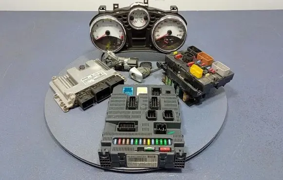 Peugeot 207 CC Engine control unit/module ECU 9665291180
