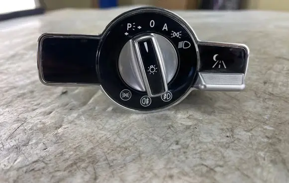 Mercedes-Benz S W221 Light switch A2215451504 3224140200
