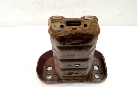 Toyota Yaris Front bumper shock/impact absorber 
