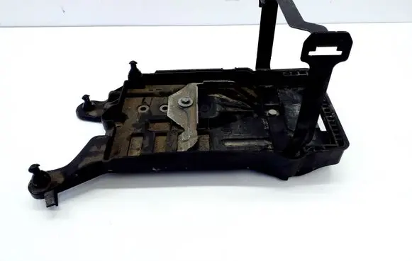 Skoda Scala Battery box tray 2Q0915331 2Q0915313