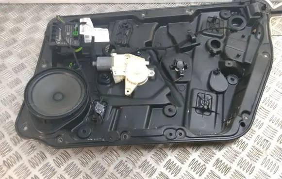Mercedes-Benz A W176 Front door window regulator with motor A1669006105