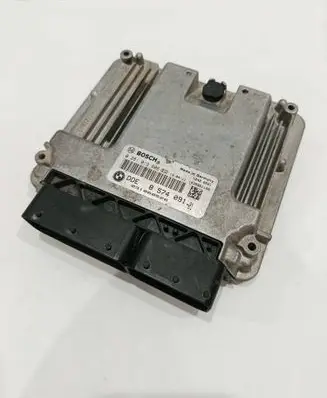 BMW 3 F30 F35 F31 Engine control unit/module 8574091 1039S61188 0281019806