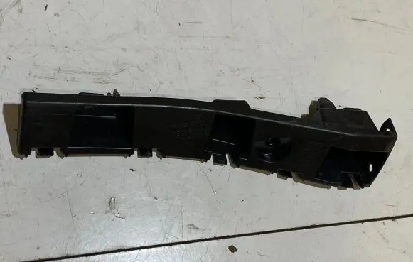 Ford Mustang VI Front bumper mounting bracket FR3B16C067AC