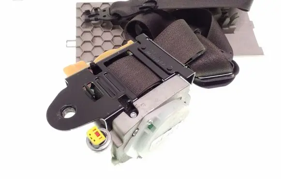 Opel Insignia A Front seatbelt 12848367