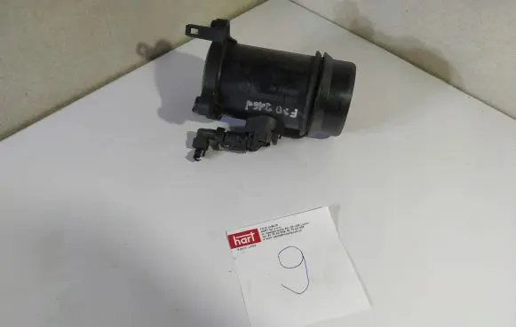 BMW 5 F10 F11 Mass air flow meter 8506359