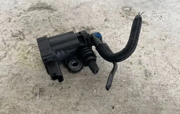 Ford Mondeo MK V Starter motor/solenoid 9808206880 13373449 13516312