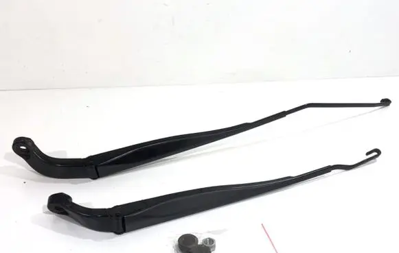Front wiper blade arm