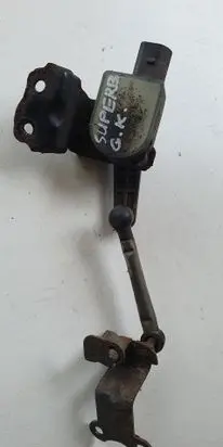Skoda Superb B6 (3T) Rear height level sensor lever 