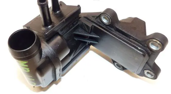Mercedes-Benz A W169 Oil breather separator A2660160134
