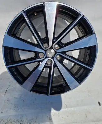 Volvo XC40 R19 alloy rim 