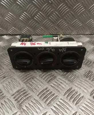 Audi A4 S4 B5 8D Climate control unit 240495A