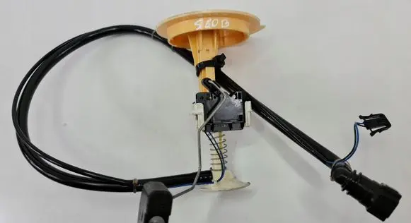 Volvo S60 Fuel level sensor 31274048