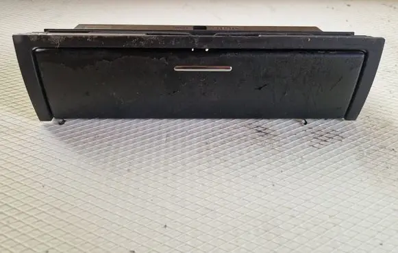 BMW 3 E46 Glove box 8260312