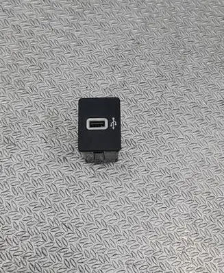 Ford Transit Custom USB socket connector JK2T14F014AB 16219154585