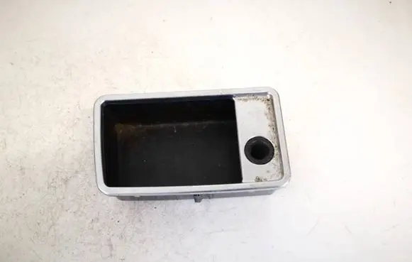 BMW 7 E65 E66 Car ashtray 8223405 31198-0100