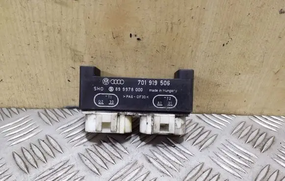 Volkswagen Transporter - Caravelle T4 Coolant fan relay 701919506 899978000