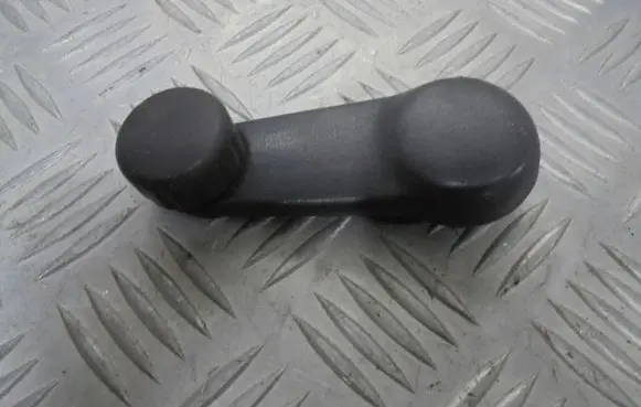 Opel Monterey Rear door window winding handle 
