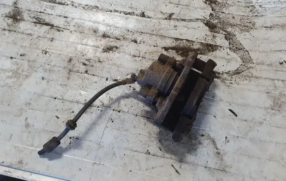Ford Focus Front brake caliper NOCODE