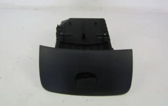 Renault Clio I Glove box 