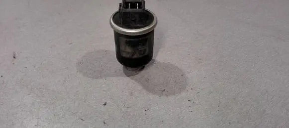 Audi A6 S6 C5 4B Air conditioning (A/C) pressure sensor 8D0959482 SP3H2080