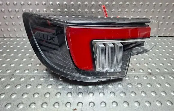 Opel Mokka B Rear/tail lights S27639232 9833721880