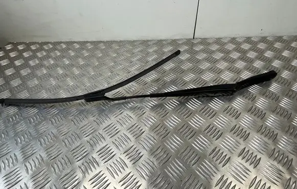 Skoda Fabia Mk3 (NJ) Front wiper blade arm 6V1955409A