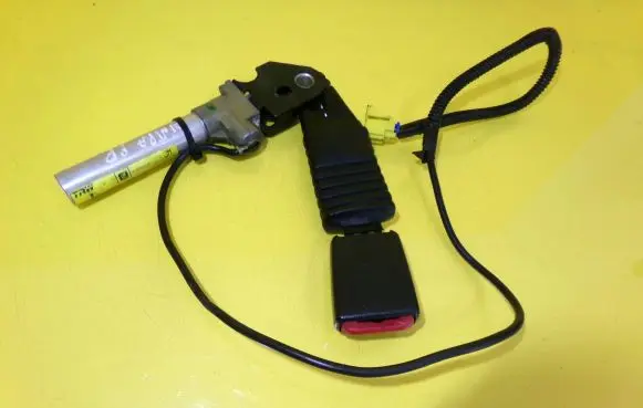 Opel Sintra Front seatbelt buckle 265021B 244002A