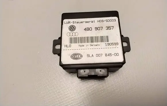 Audi A4 S4 B5 8D Light module LCM 4B0907357 190599 5LA00784500