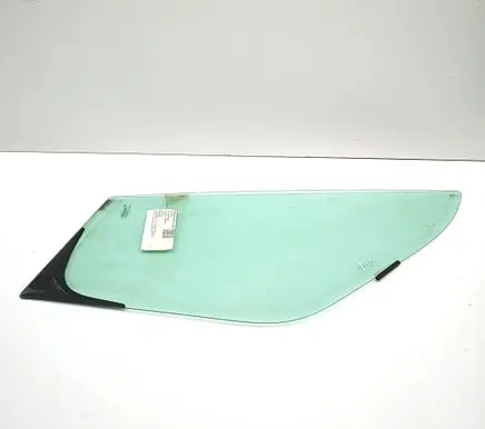 Opel Movano B Front door vent window glass four-door 93197664