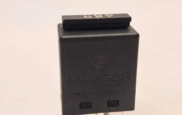 Volkswagen PASSAT B7 Other relay 6Q0951253 V23075E1001X2