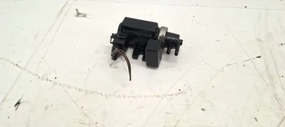 BMW 5 E60 E61 Turbo solenoid valve 72279600 2247906
