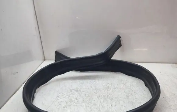 Mercedes-Benz CLS C218 X218 Engine compartment rubber A2126280800