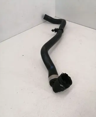 Volvo XC60 Engine coolant pipe/hose 32249420