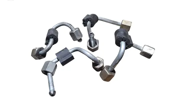 Skoda Superb B8 (3V) Fuel injector supply line/pipe 03L301AA