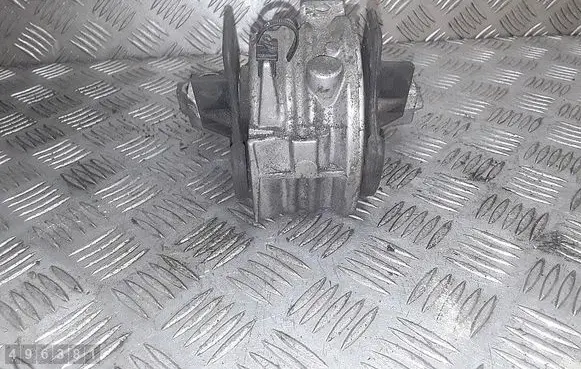 Citroen C5 Engine mount bracket 326b96