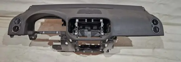 Volkswagen Golf Plus Dashboard