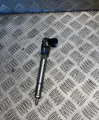 Mercedes-Benz E W211 Fuel injector A6480700187 6480700187