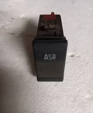Traction control (ASR) switch