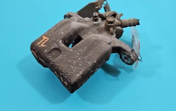 Rear brake caliper