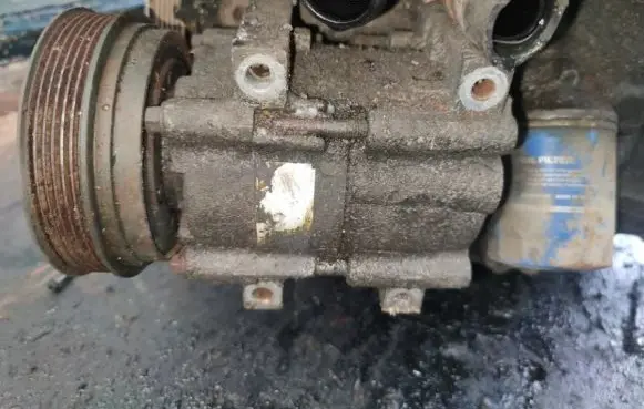 Ford Puma Air conditioning (A/C) compressor (pump)