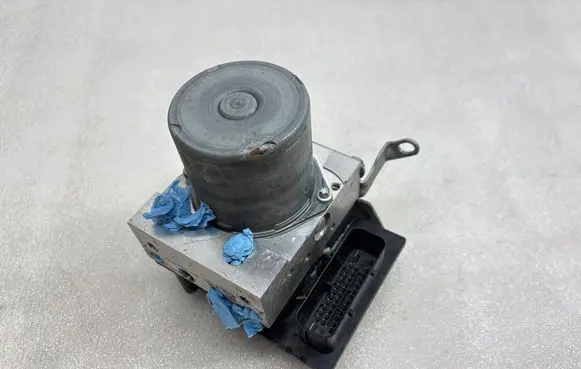 BMW X1 E84 ABS Pump 0265236382 11051713231 6791272