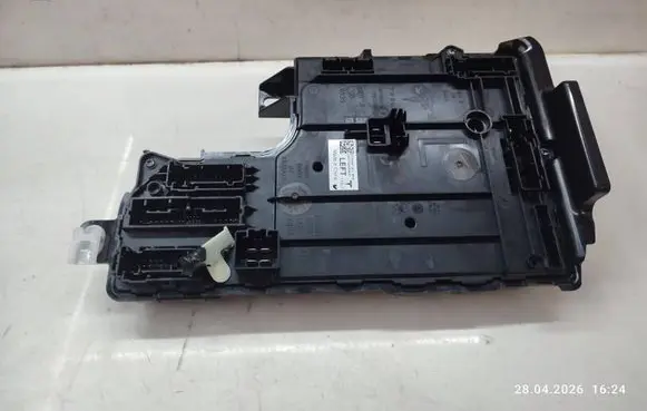 Tesla Model Y Central body control module 149784739D