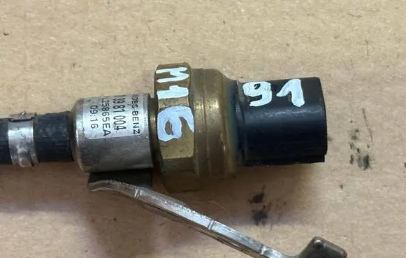 Mercedes-Benz Sprinter W906 Fuel pressure sensor A6510703981