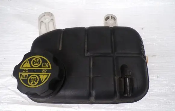 Opel Mokka Coolant expansion tank/reservoir 95201979