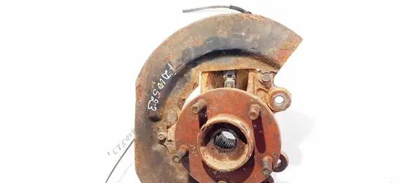 Mazda 3 II Front wheel hub