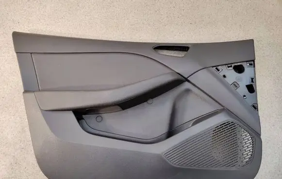 Renault Clio V Coupe rear side trim panel 