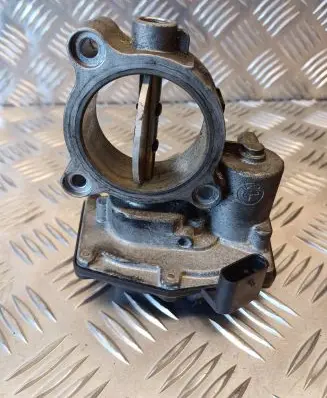 BMW 5 F10 F11 Throttle valve 7810752 10378517 905100527