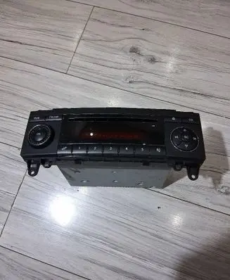 Mercedes-Benz A W169 Radio/CD/DVD/GPS head unit A1698200386